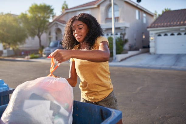 Best Attic Cleanout Services  in Warrensville Heights, OH